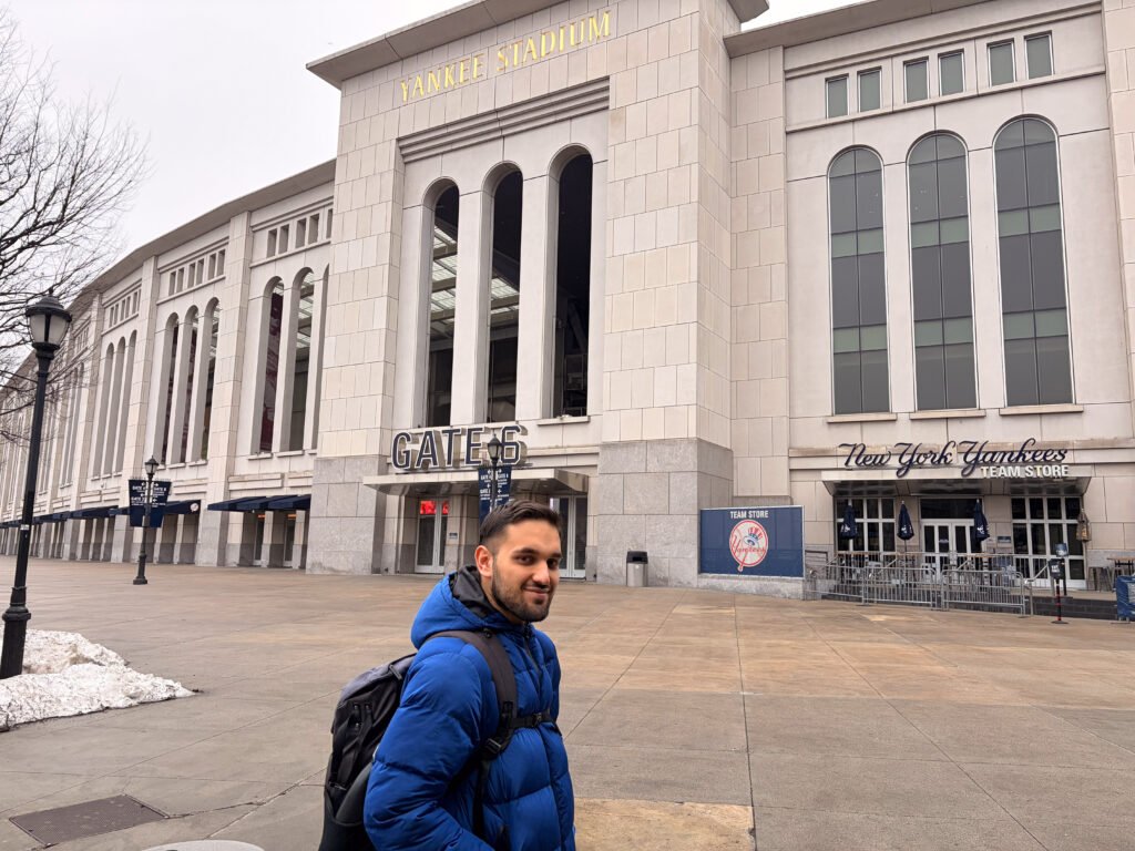 Facciata esterna dello Yankee Stadium nel Bronx a New York